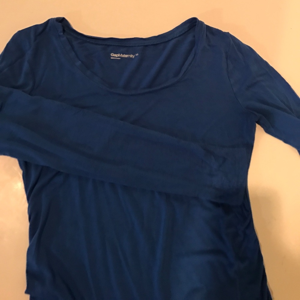 Gap Maternity long sleeve shirt