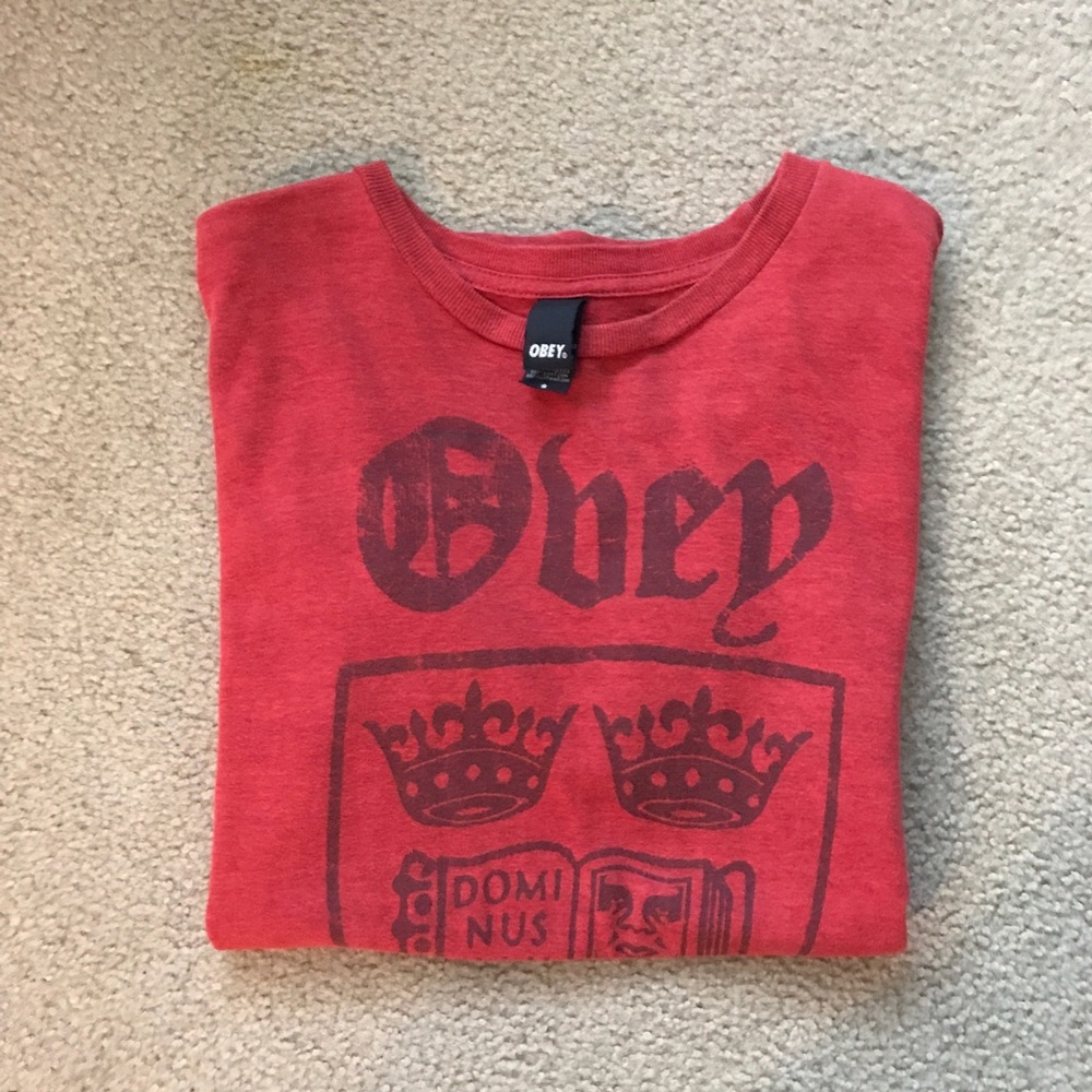 OBEY T-shirt