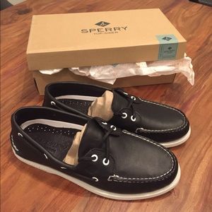 Black Sperry A/O 2-eye Classic Boat Shoes