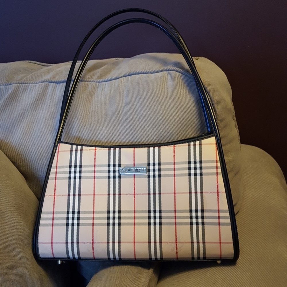 Purse fake Burberry