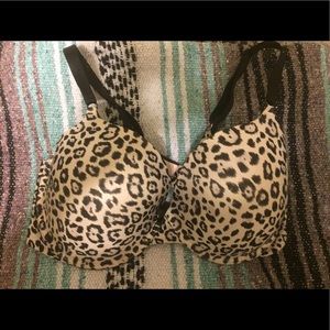 Victoria's Secret 38DD bra