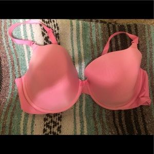 Victoria's Secret 38DD bra