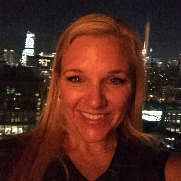 Meet your Posher, Donna - Picture 1 of 1