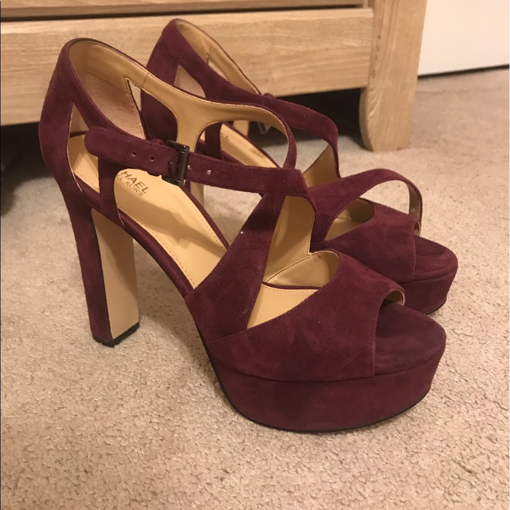 Michael kors pumps
