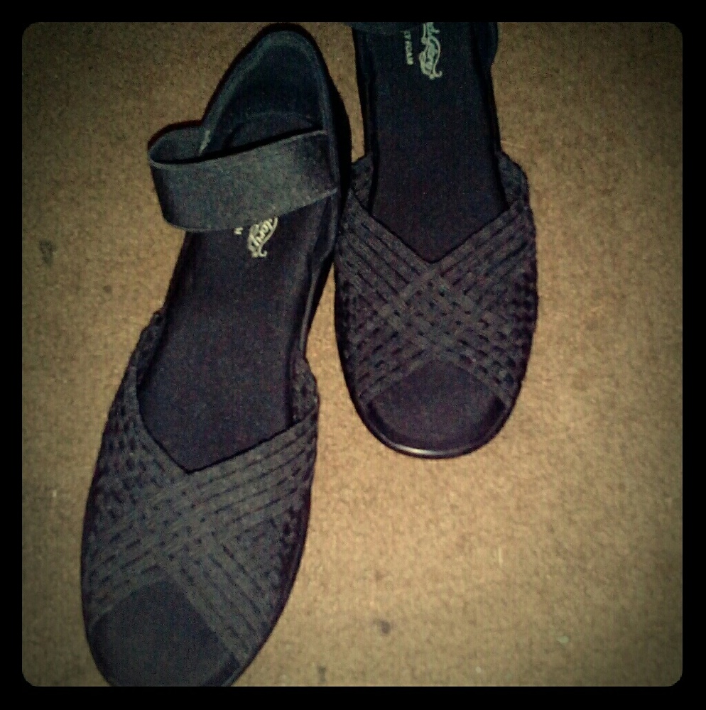 Black memory foam heels