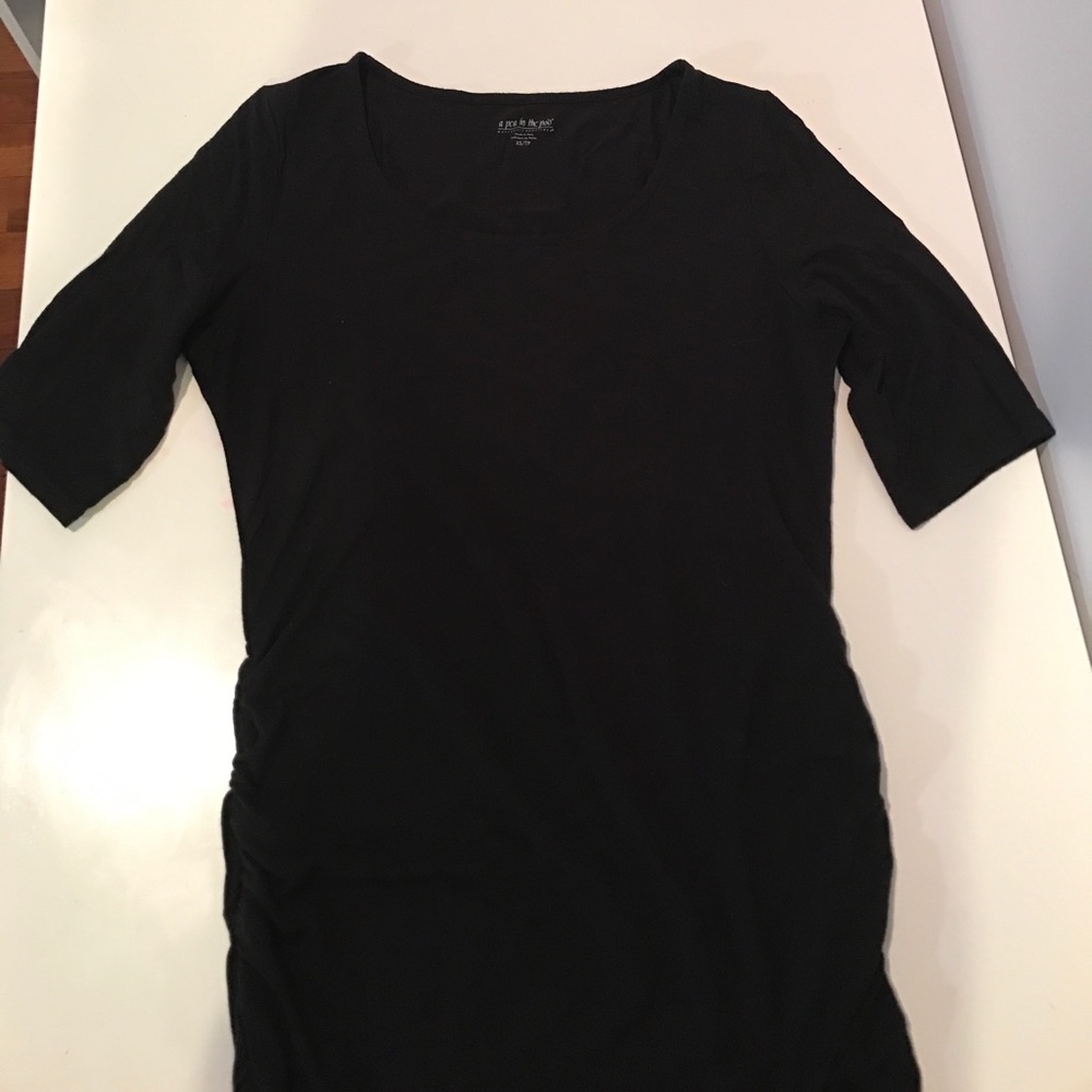 A pea in the Pod elbow length tee