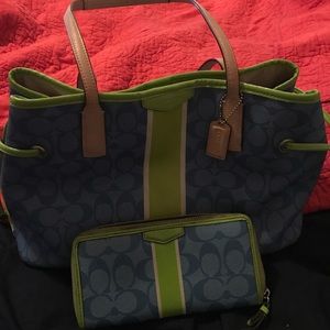 Authentic coach purse and wallet