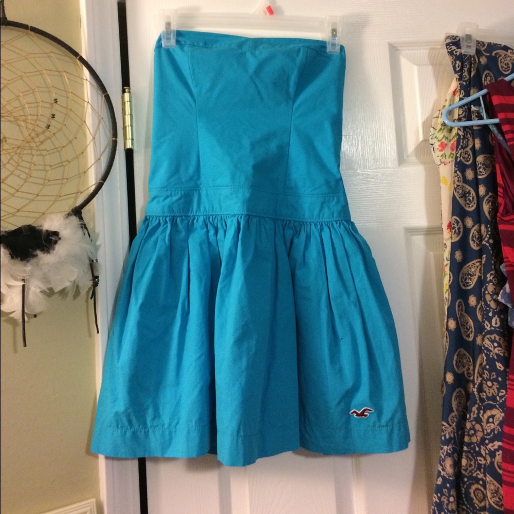 NEW: Hollister strapless dress
