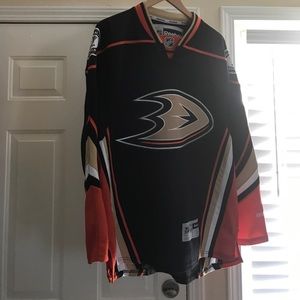 Amazing condition, Women's Duck Jersey