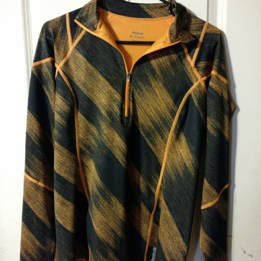 Reebok work out pull over