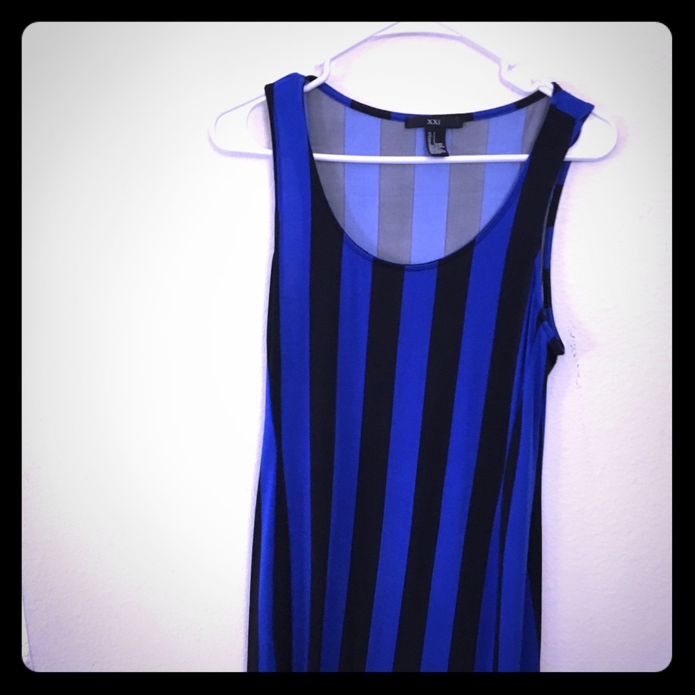 Gorgeous slit maxi dress, never worn