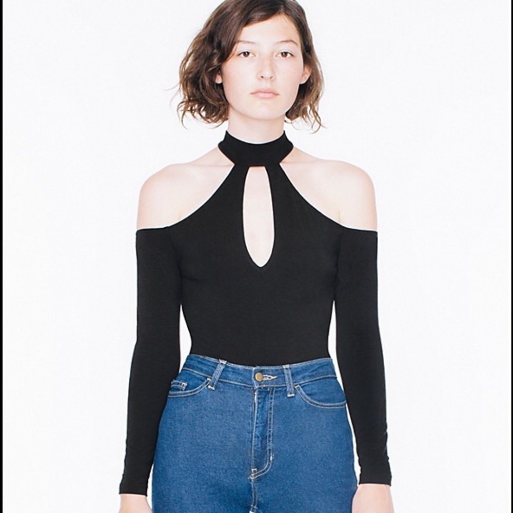 Choker Off The Shoulder Shirt w/ Keyhole