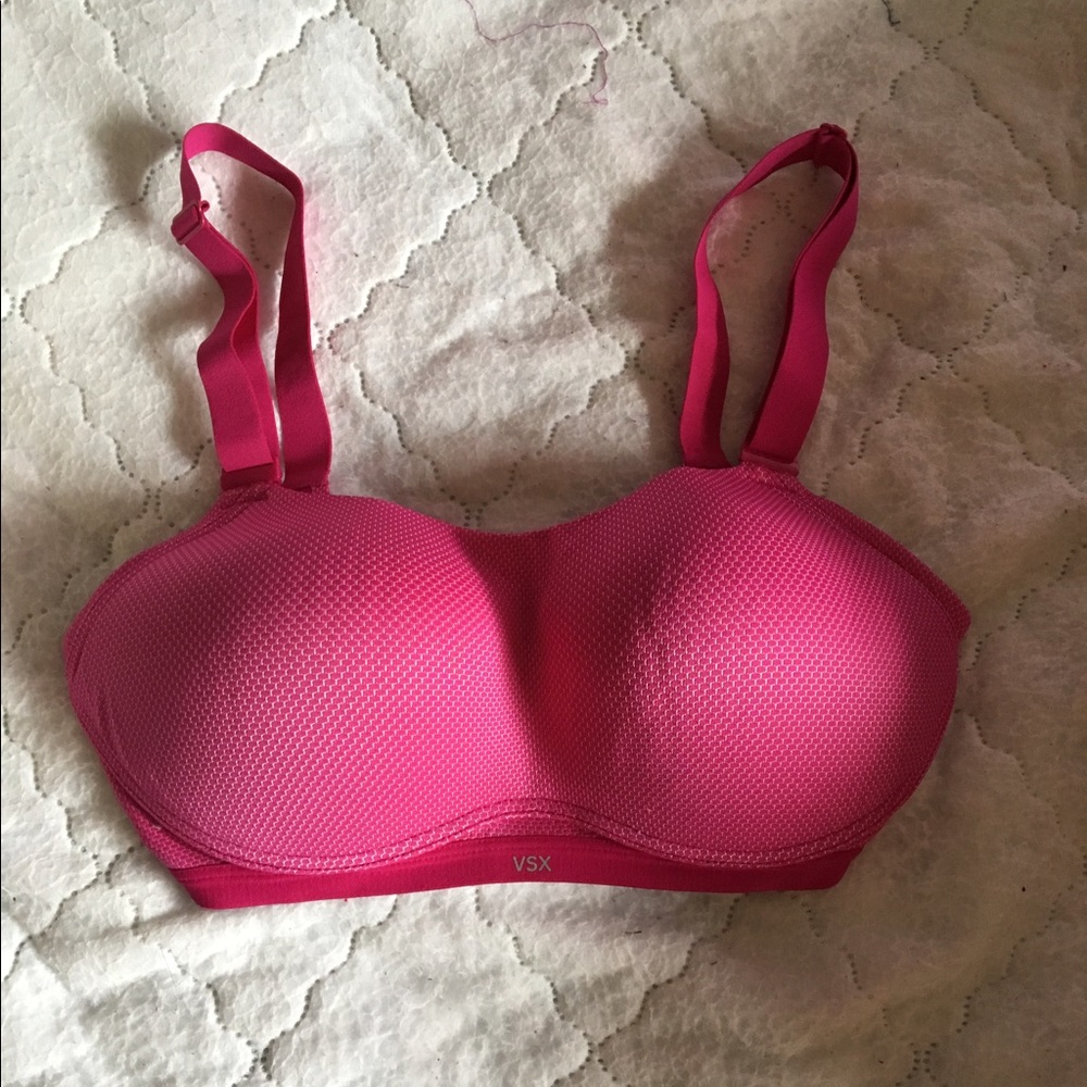 Victoria's Secret VSX sports bra!!!