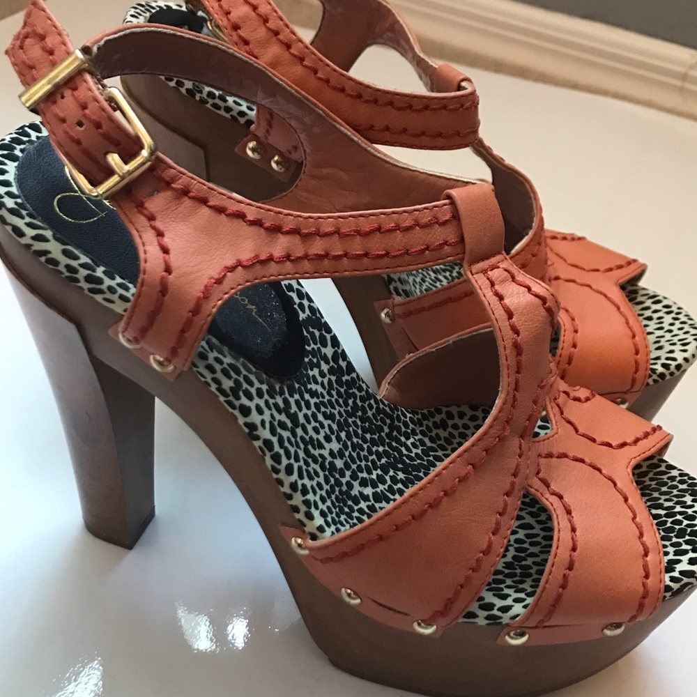 Jessica Simpson Coral Heels 8.5