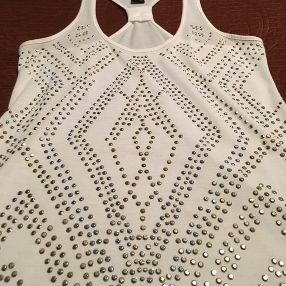 Razor back top. Size M - Picture 6 of 6