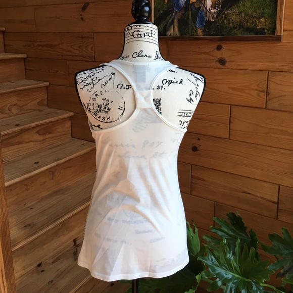 Razor back top. Size M - Picture 2 of 6