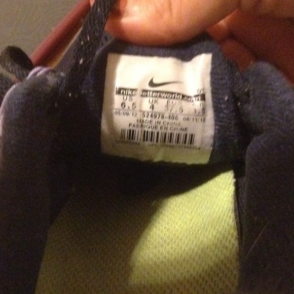 Lunar glide Nike Tennis Shoes - Picture 3 of 3