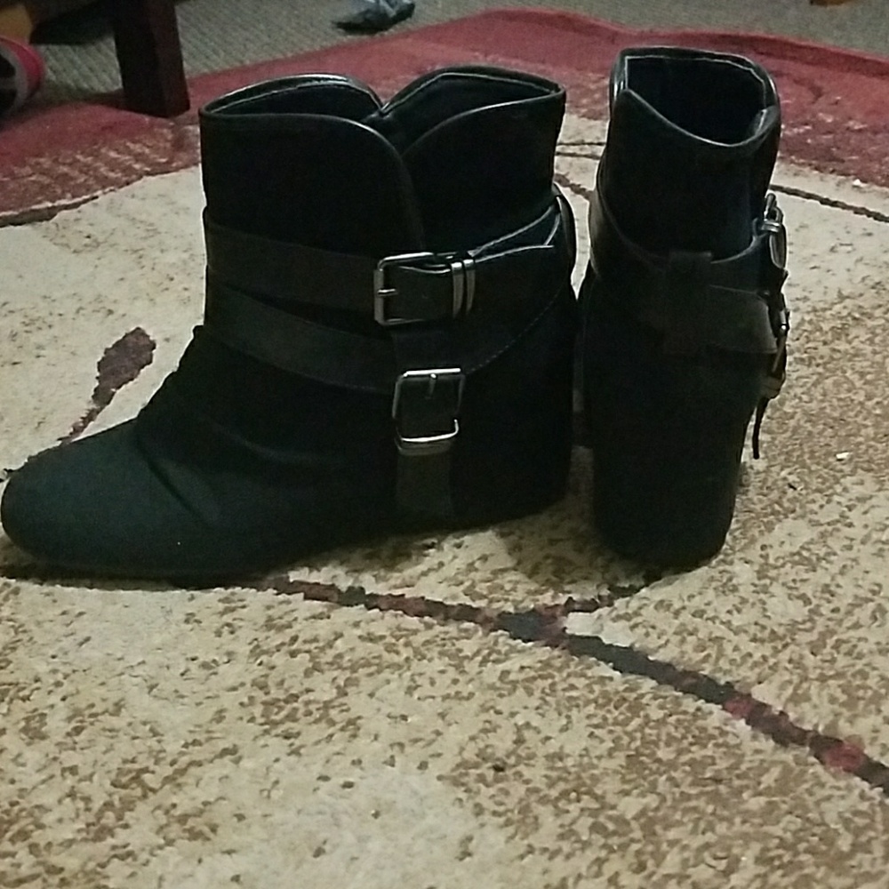 Aldo Black ankle booties