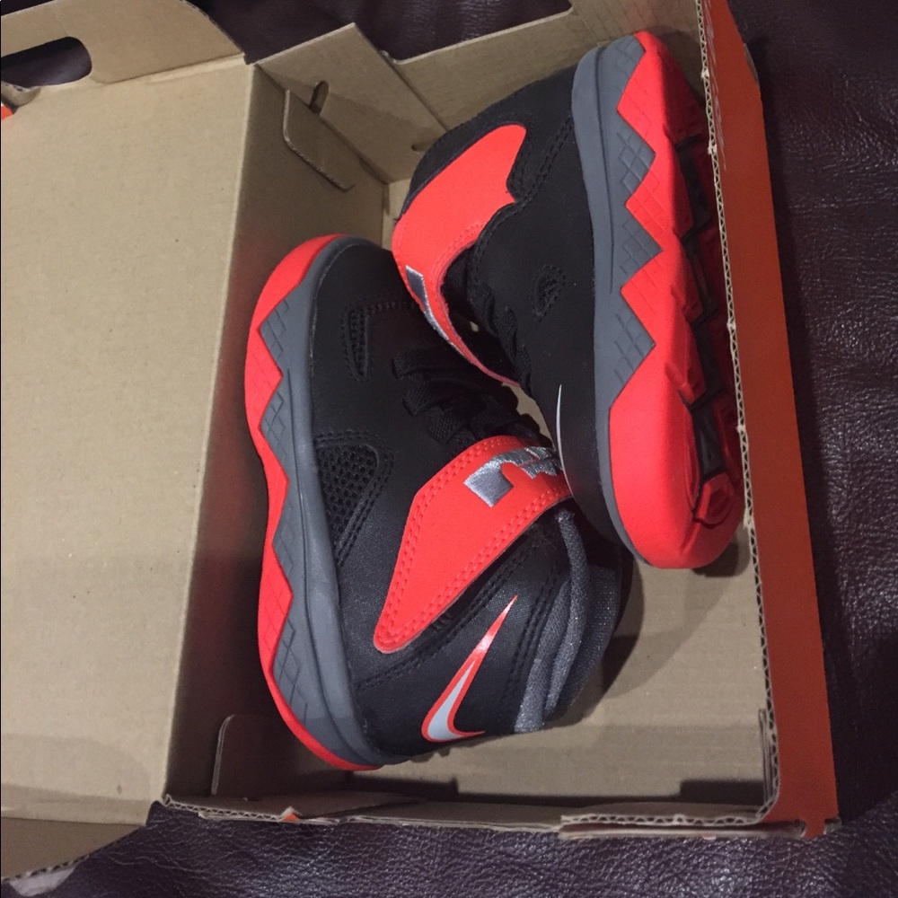 Lebron XI- Toddler