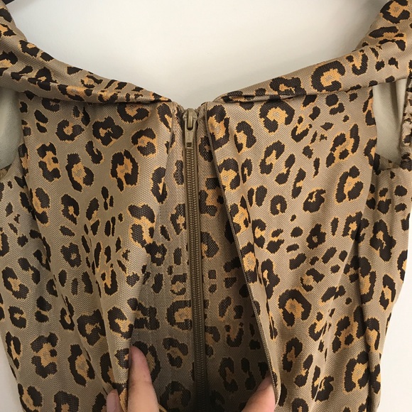 Women's dress - Picture 5 of 5