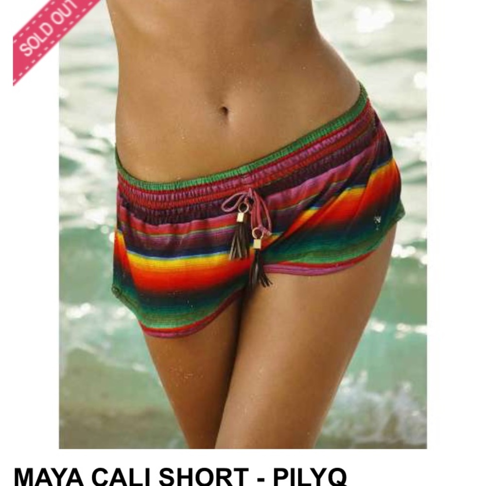 NWT Maya cali short