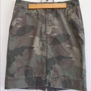Gap camo skirt