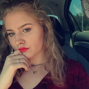 Meet your Posher, Nyssa