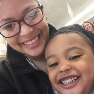 Meet your Posher, Loida