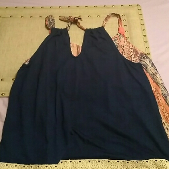 Tank top - Picture 2 of 3