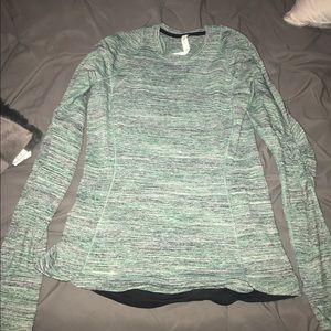 Brand New without tag Lulu Lemon long sleeve top