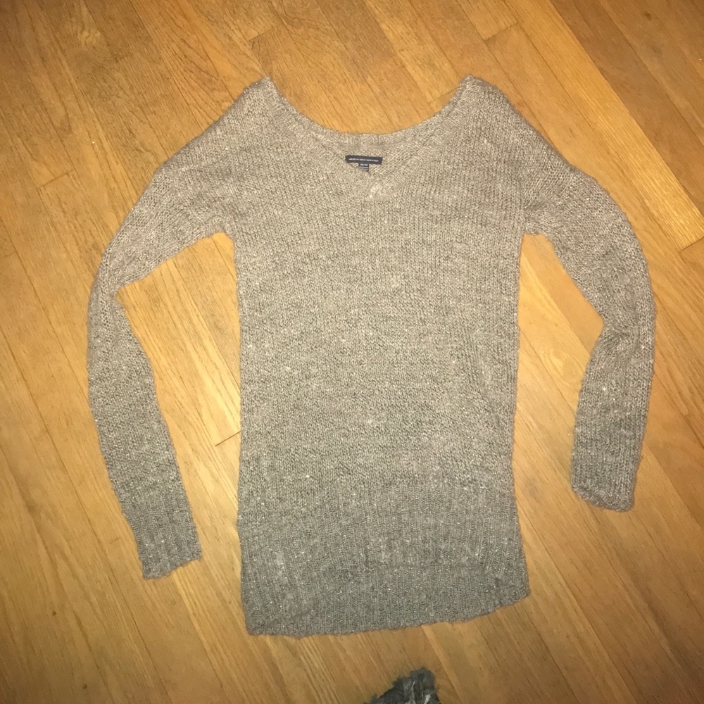 American Eagle Long sleeved sweater