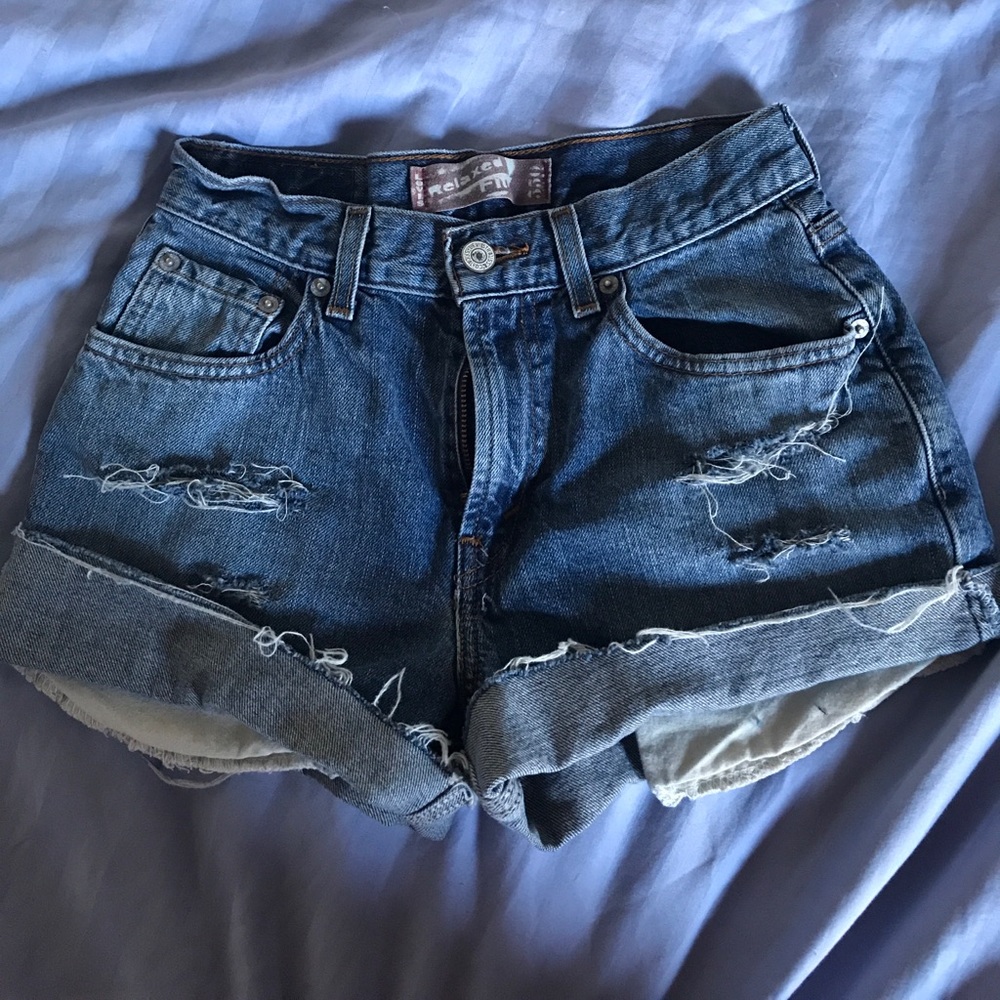 Levi cut off shorts - high waisted