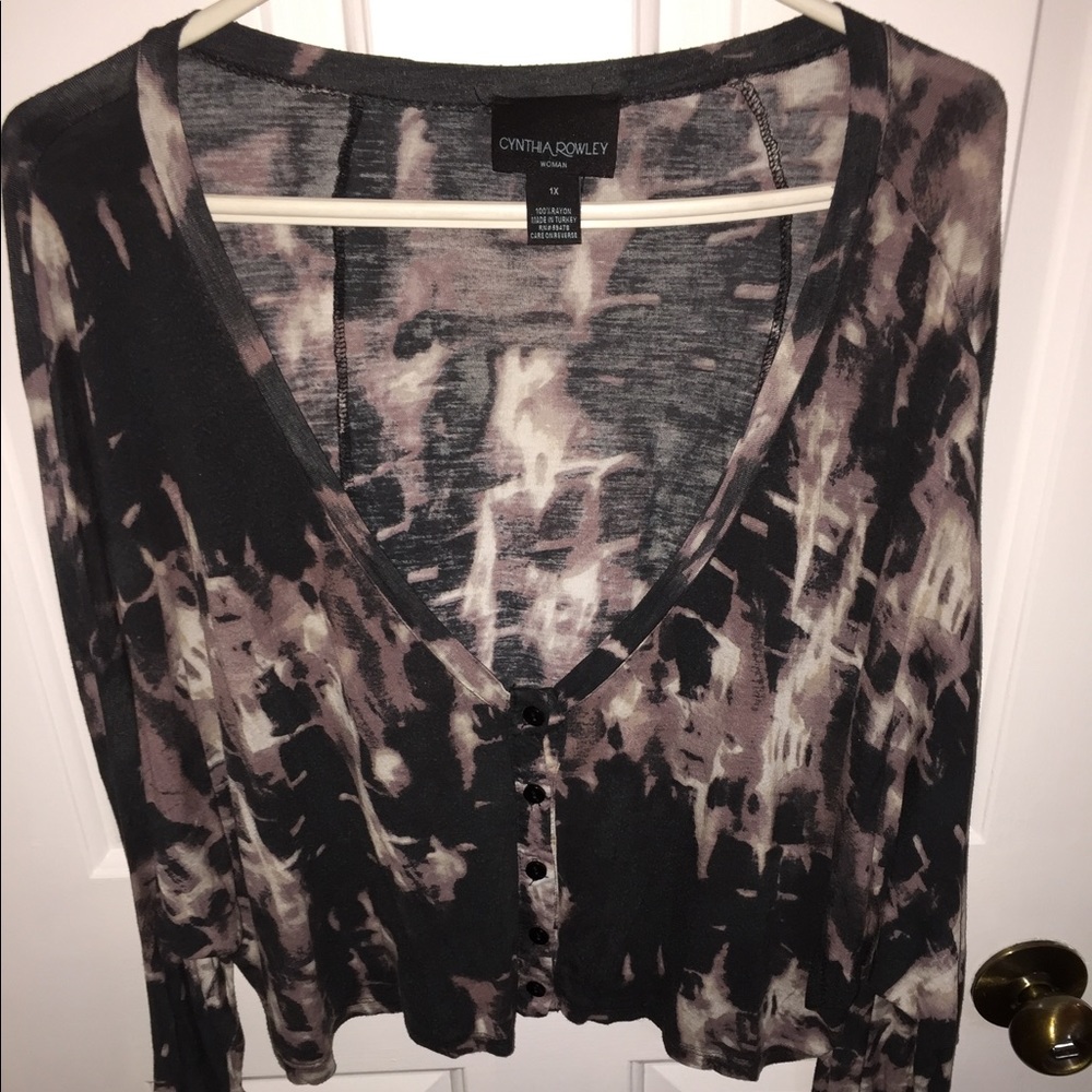 Dolman sleeve crop button down top
