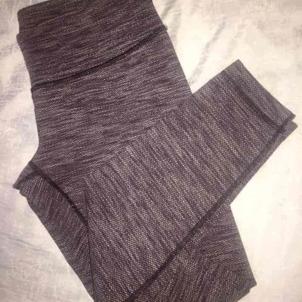 Lululemon Wunder Under Leggings - 10