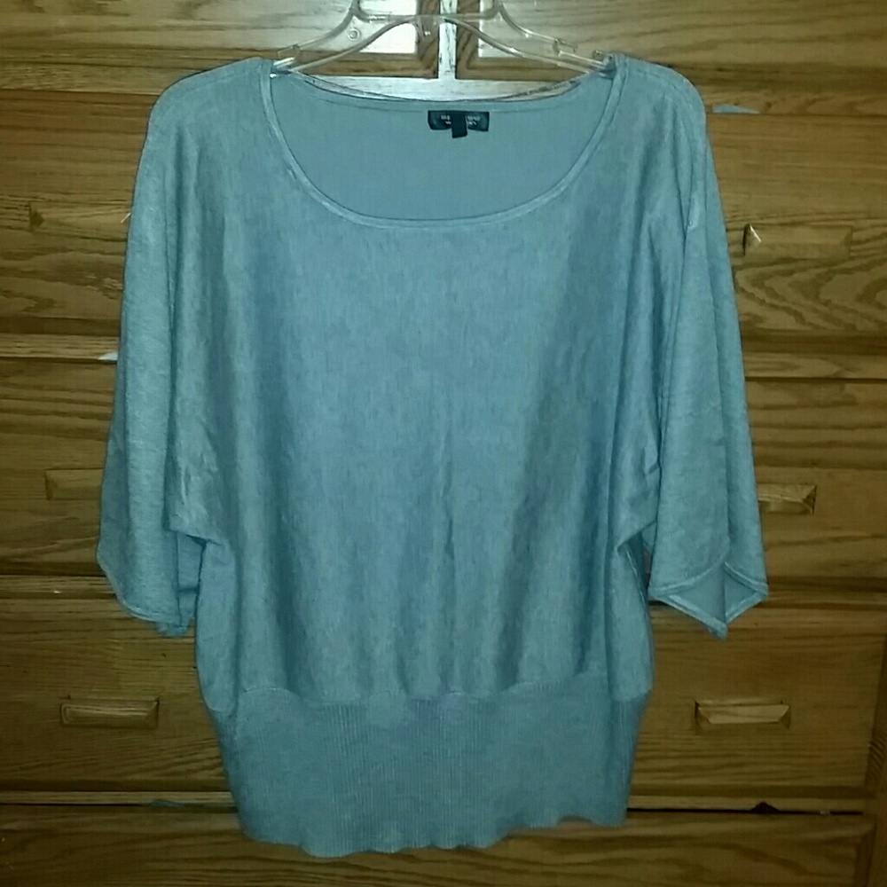 Size 1X Gray Top