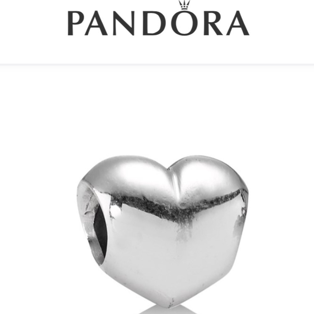 Pandora Solid Heart charm