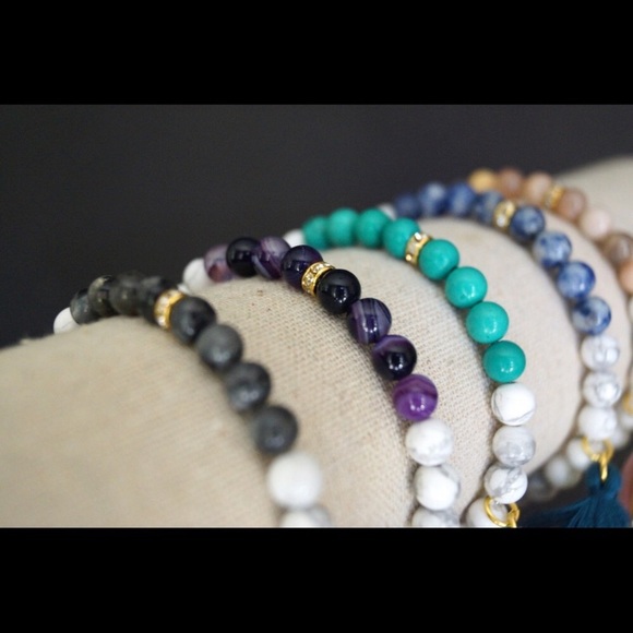 Last 1! 🌟Gemstone Tassel Bracelet - Picture 2 of 3