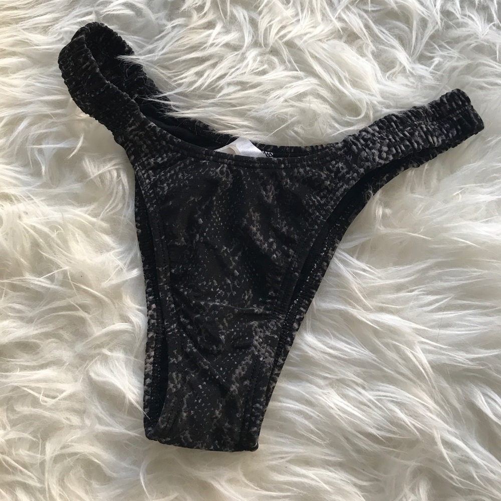 Brazilian bikini - NWT 🇧🇷