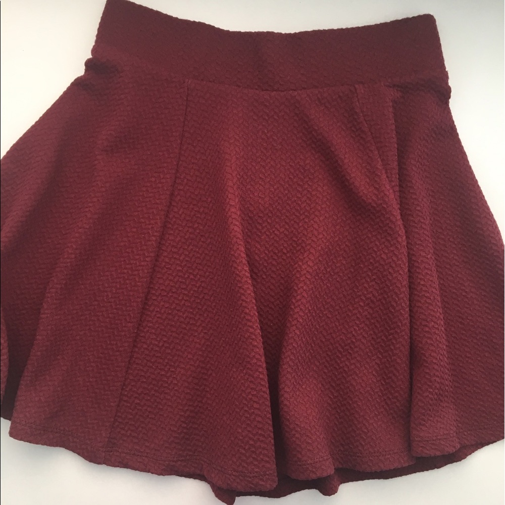 Textured maroon skater skirt