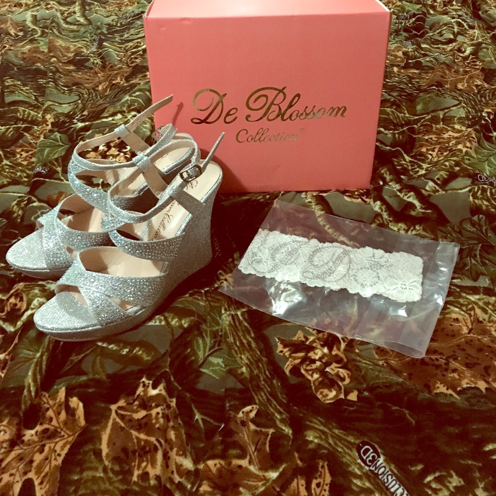 Sparkly Silver Wedges Wedding