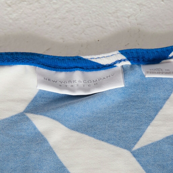 New York & Company Stretch Sleeveless Shirt Medium - Picture 3 of 3