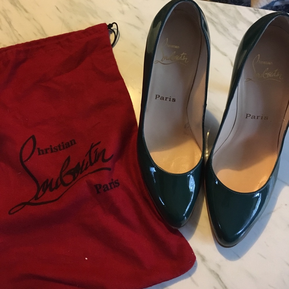Christian Louboutin pumps 👠 final price ❤️
