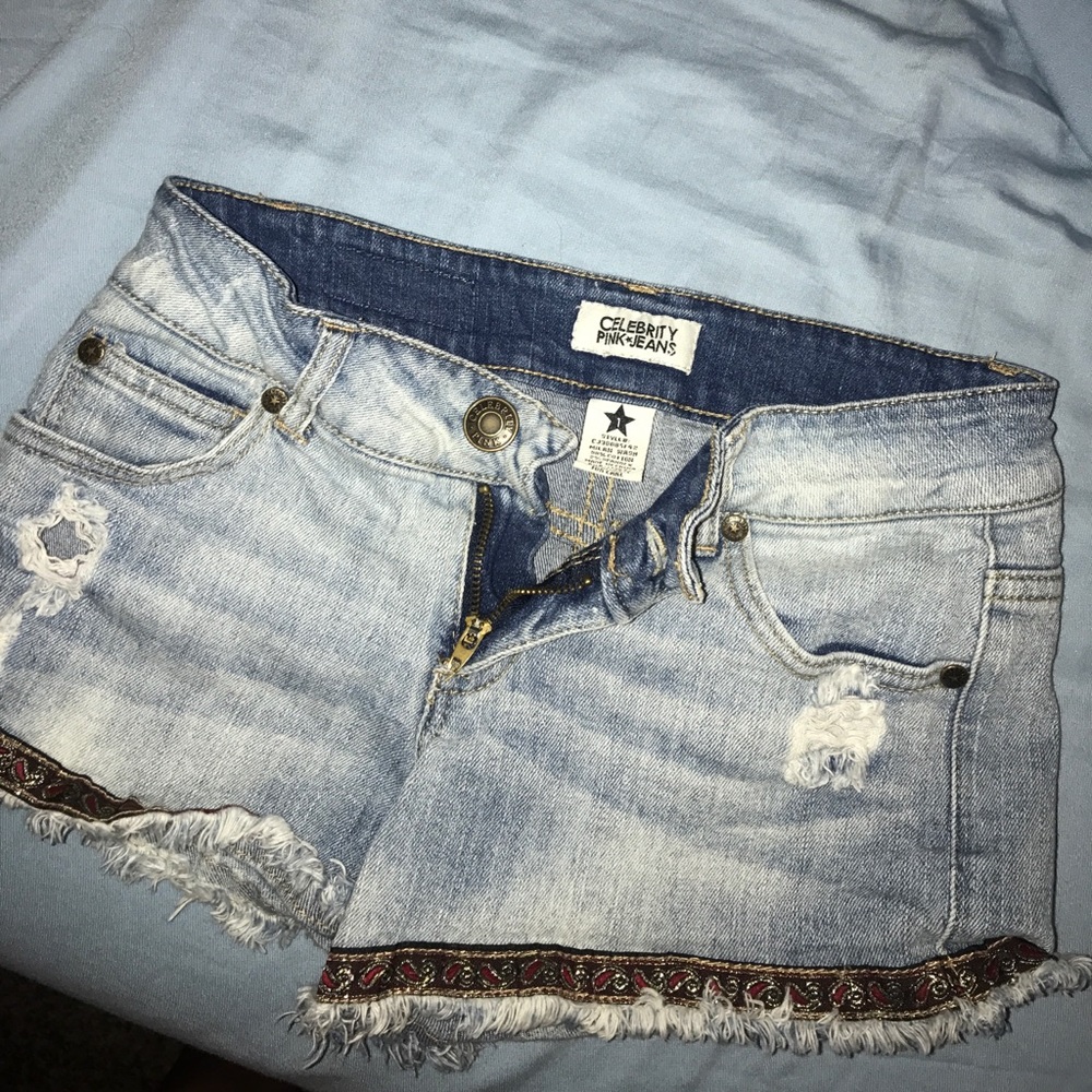 Celebrity Pink Jean shorts size 1!!