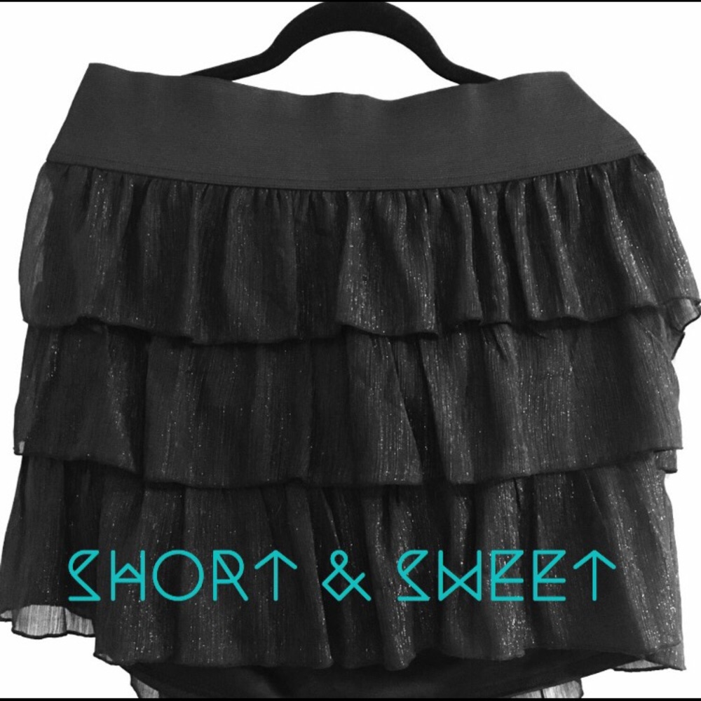 Black tiered miniskirt
