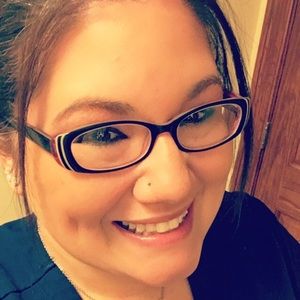 Meet your Posher, Casey