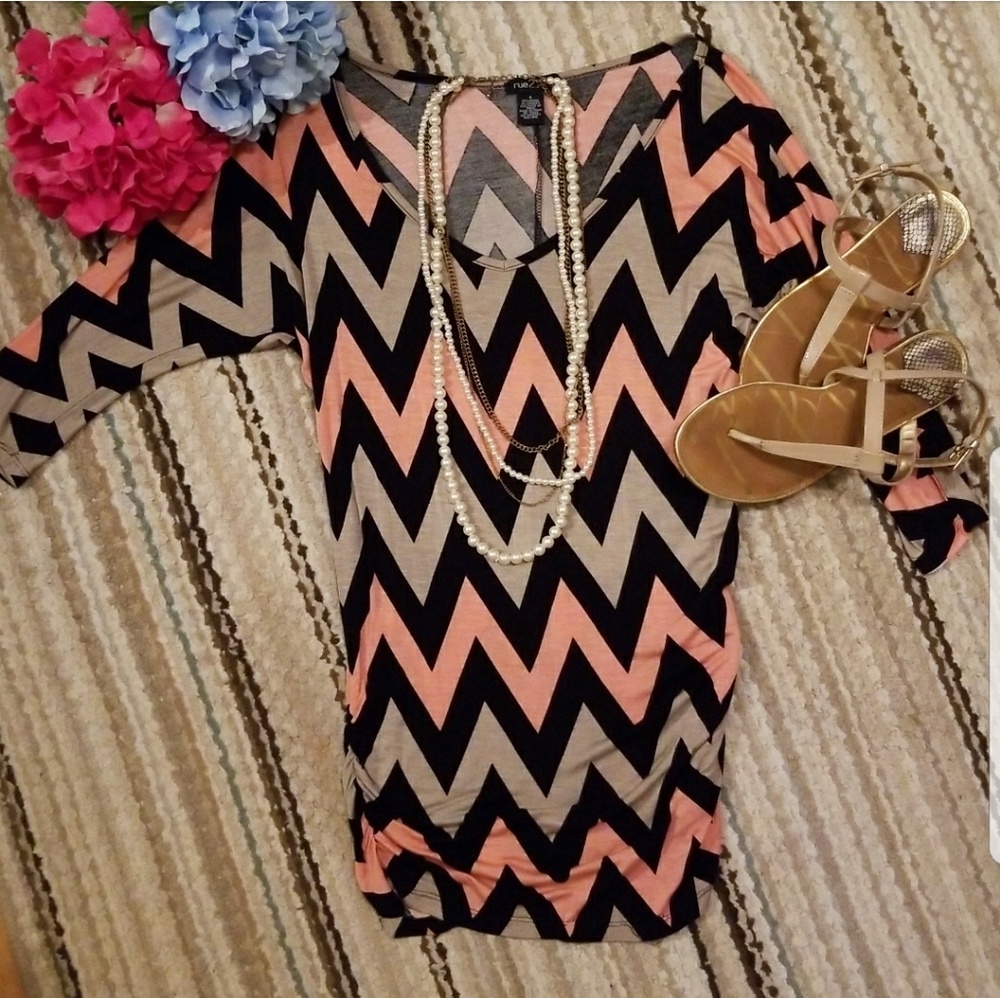 Rue 21 Chevron Top