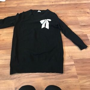 Bow sweater