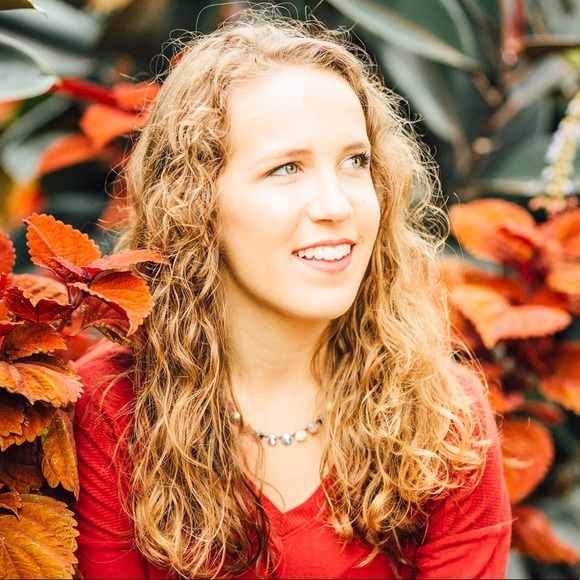 Meet your Posher, Kendra - Picture 4 of 11