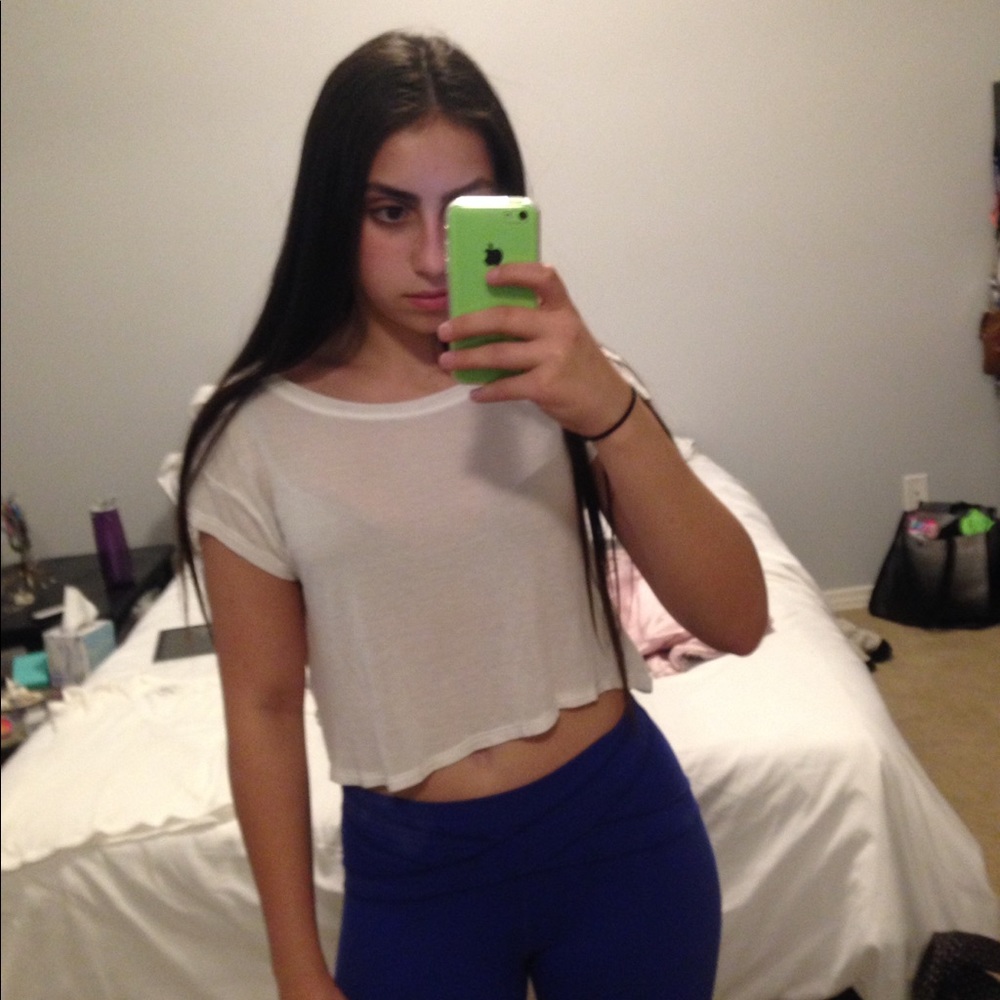 Brandy Melville white flowy crop top