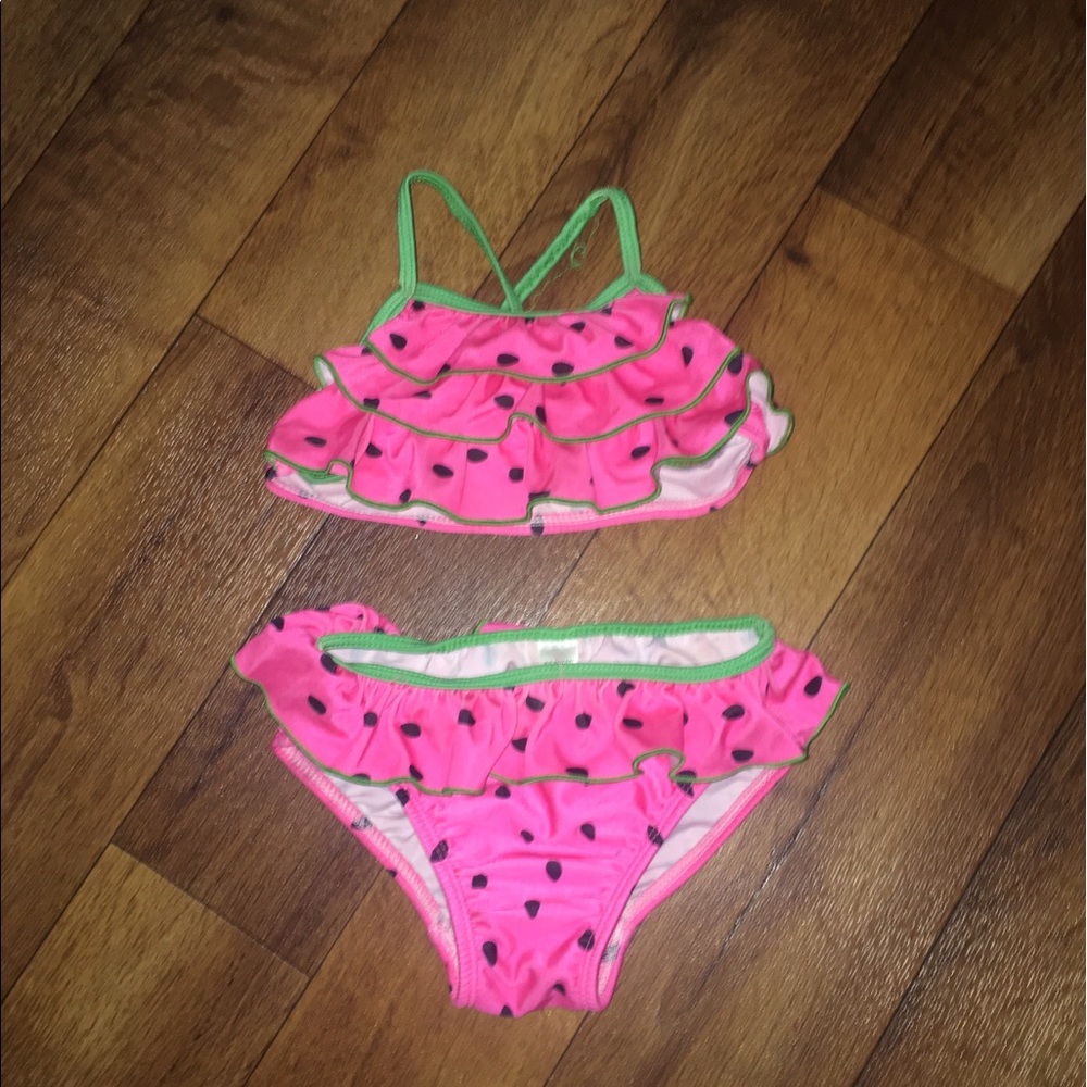Watermelon bathing suit 🍉 so cute.